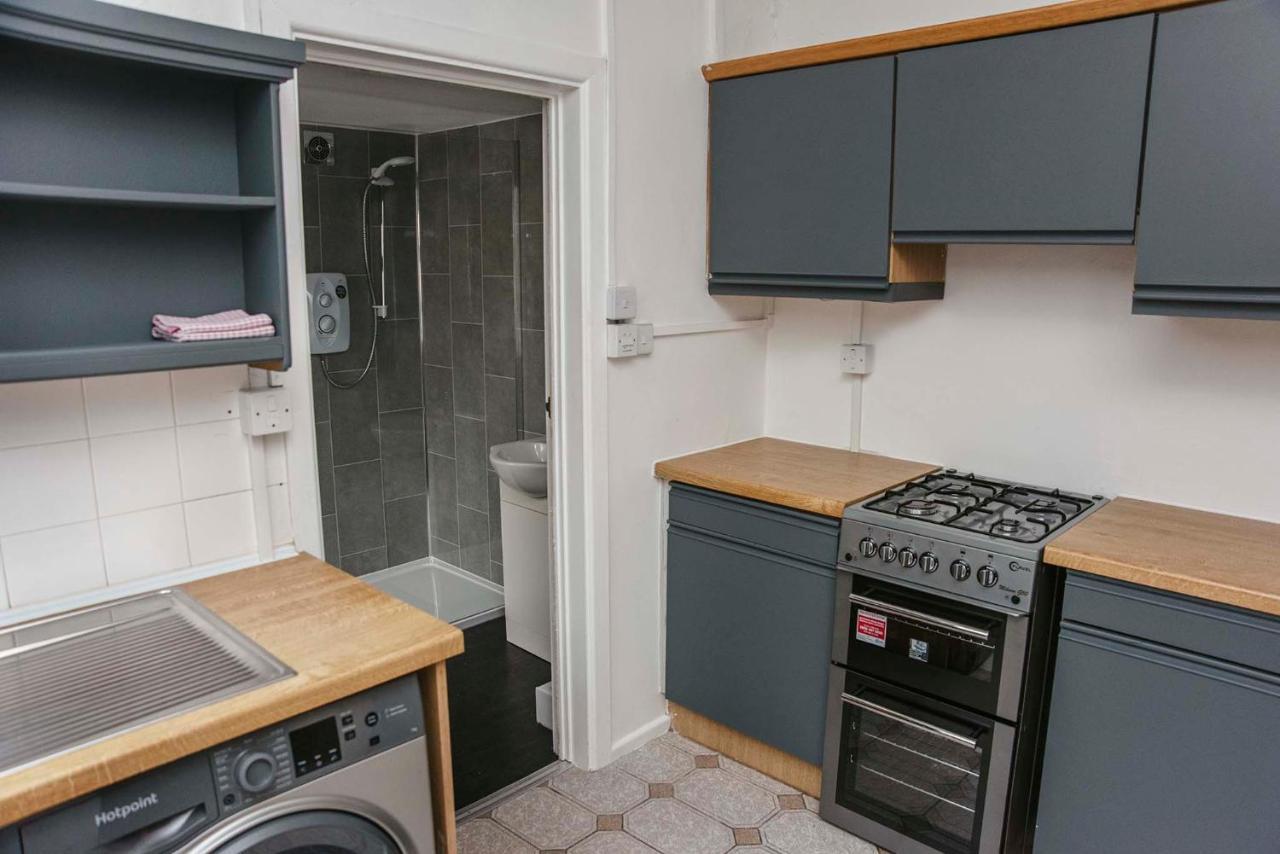 Вілла Six Bells Retreat Abertillery Екстер'єр фото